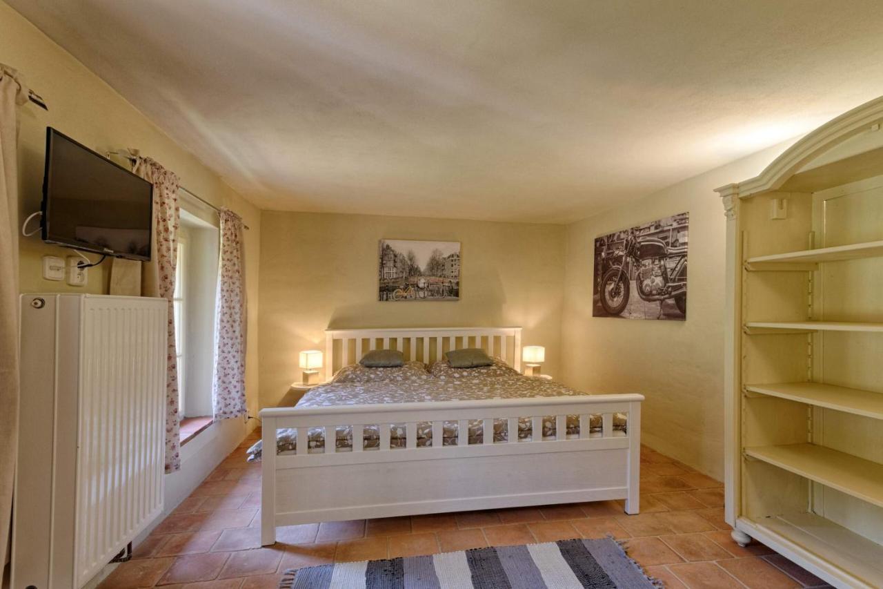 Měšťanský dům - kulturní památka Mlýnská 119 Jindřichŭv Hradec Exterior foto